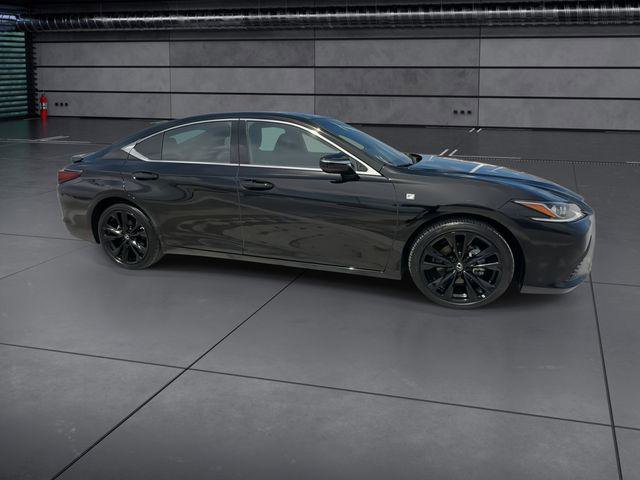 Certified 2022 Lexus ES 350 F Sport w/ Accessory Package 2 FWD image 2