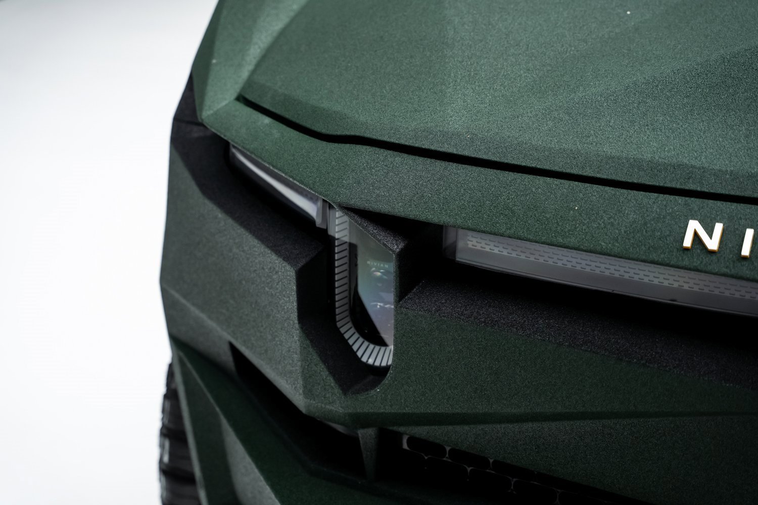 Used 2022 Rivian R1T Adventure image 11