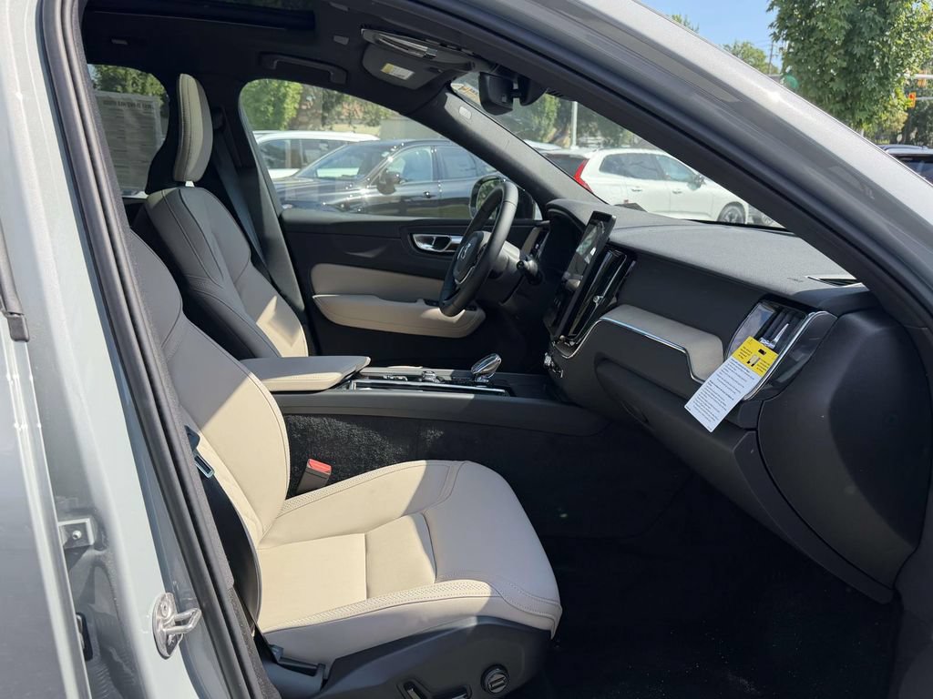 New 2026 Volvo XC60 B5 Core w/ Climate Package AWD/4WD image 11