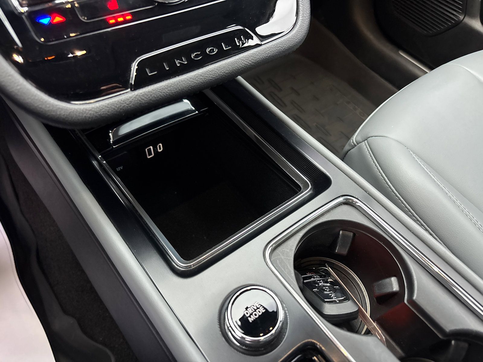 Used 2022 Lincoln Corsair FWD image 23