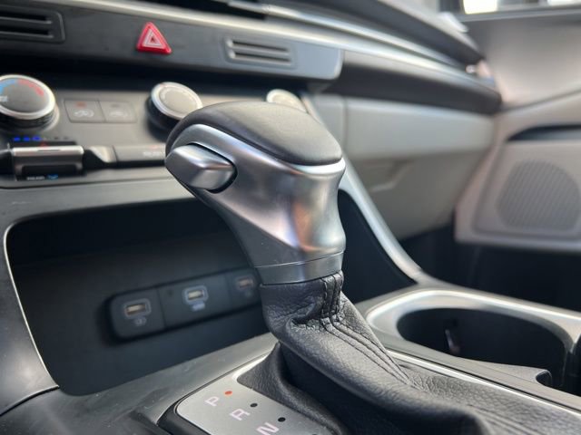 Certified 2024 Kia Carnival LX image 22