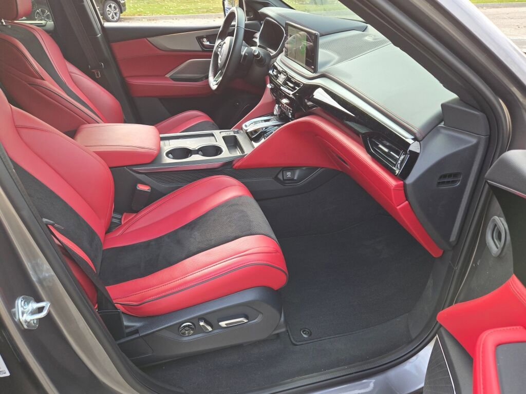 Used 2025 Acura MDX A-Spec image 6