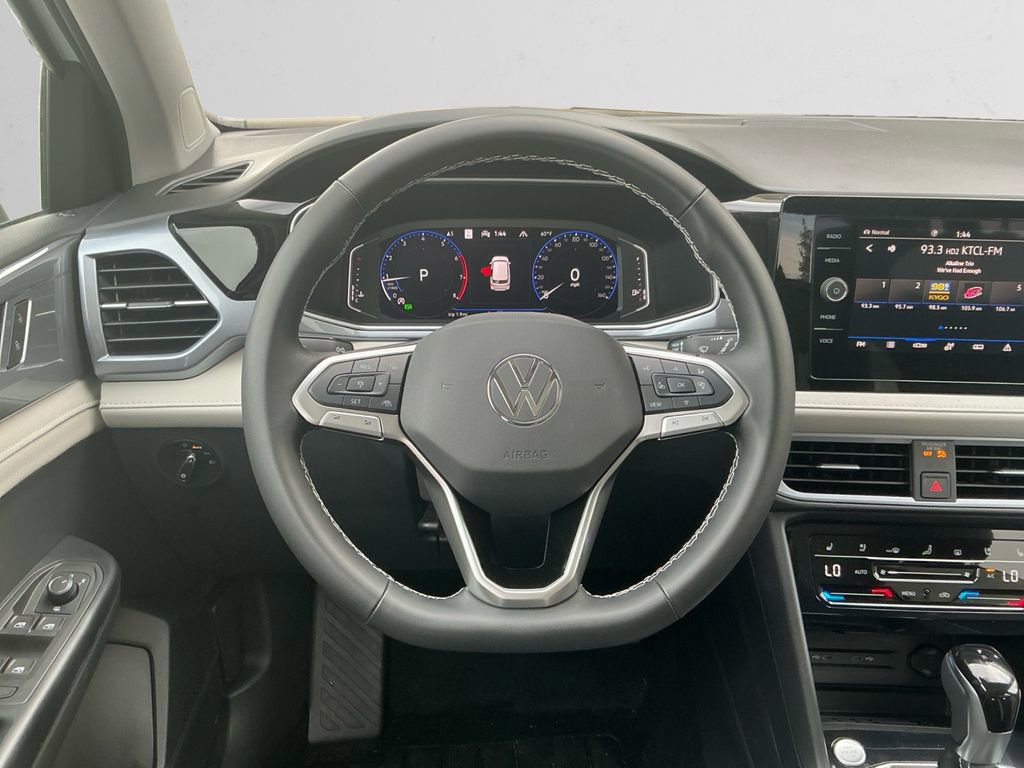 New 2025 Volkswagen Taos SEL image 12