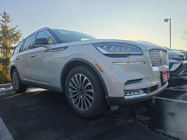 Used 2020 Lincoln Aviator Reserve w/ Elements Package Plus image 3