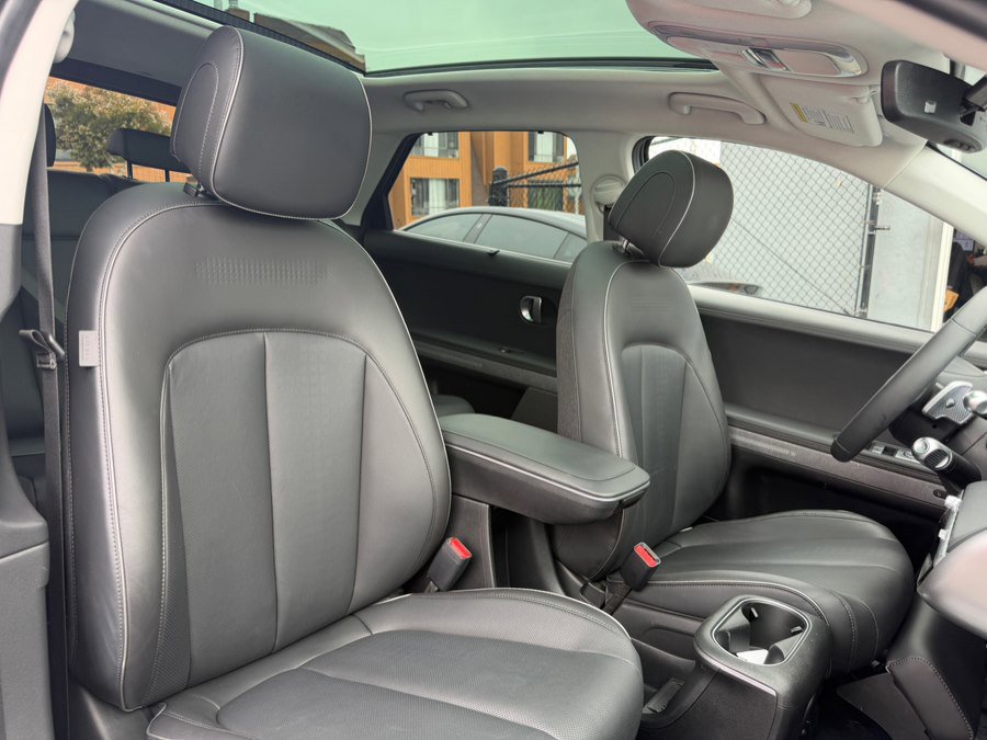Used 2023 Hyundai Ioniq 5 Limited AWD/4WD image 39