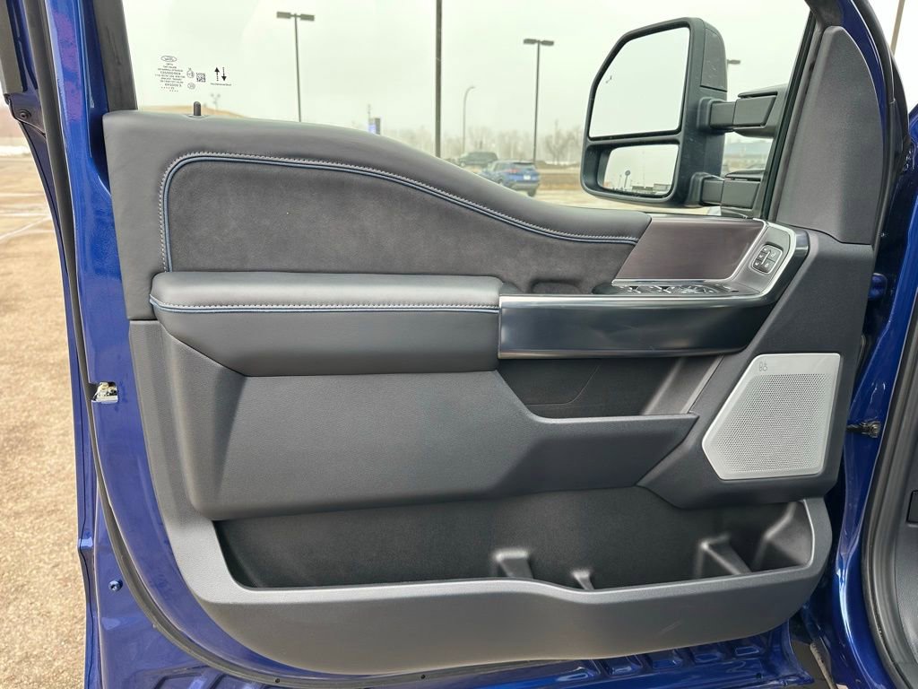 New 2026 Ford F350 Platinum w/ Tremor Off-Road Package image 10