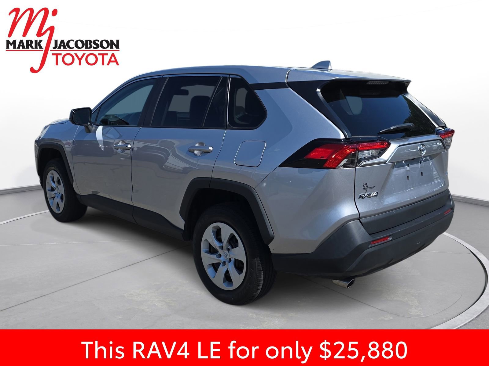 Used 2023 Toyota RAV4 LE image 12