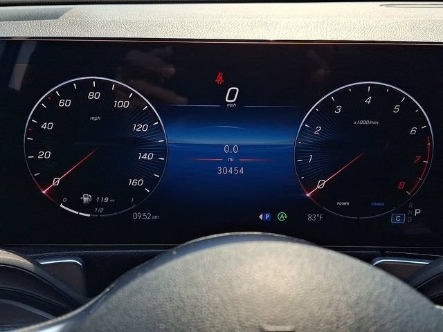Used 2024 Mercedes-Benz GLB 250 4MATIC image 28