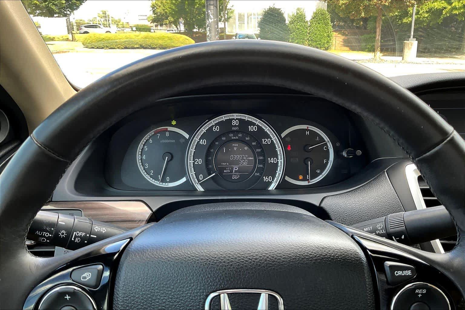 Used 2017 Honda Accord EX-L image 26