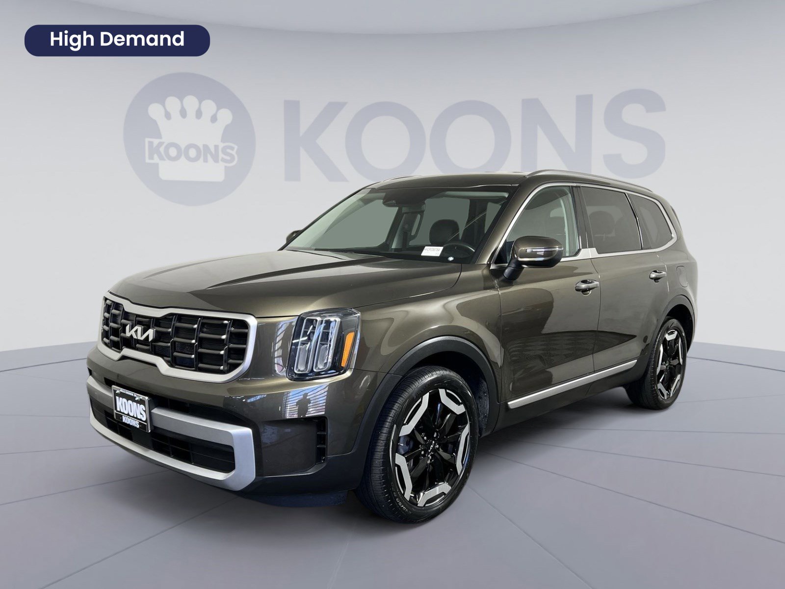 Used 2023 Kia Telluride S AWD/4WD image 1