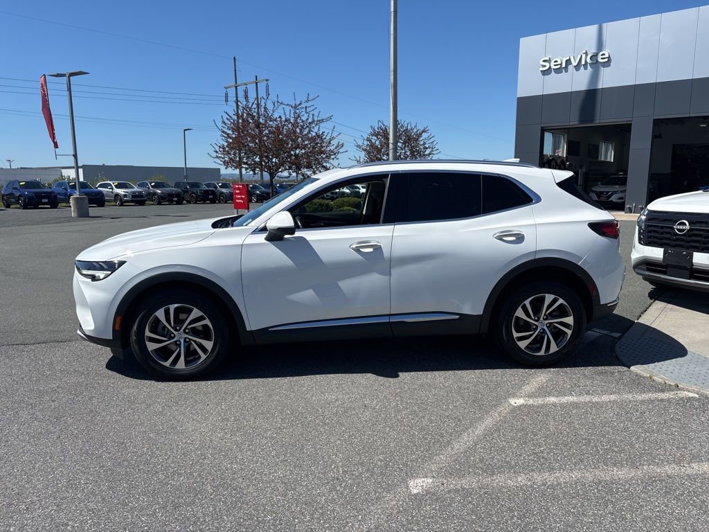 Used 2022 Buick Envision Essence w/ Technology Package I AWD/4WD image 4
