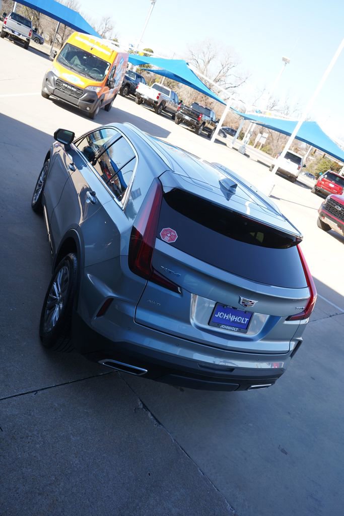Used 2025 Cadillac XT4 Premium Luxury AWD/4WD image 12