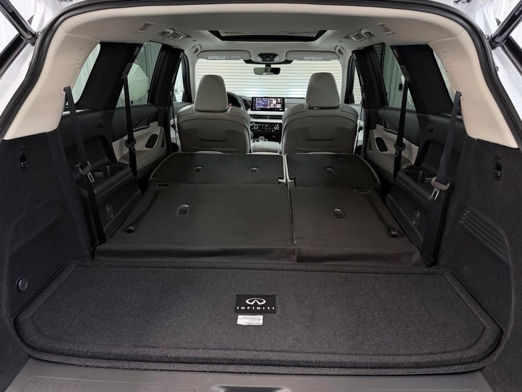 New 2027 INFINITI QX60 Luxe FWD image 35
