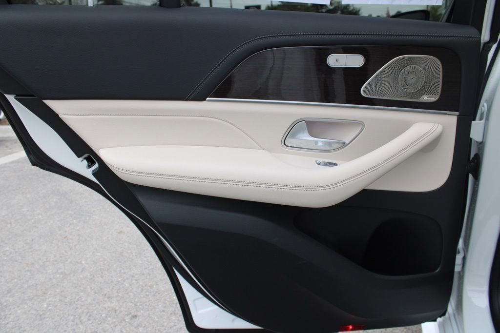 Used 2025 Mercedes-Benz GLE 580 4MATIC image 28