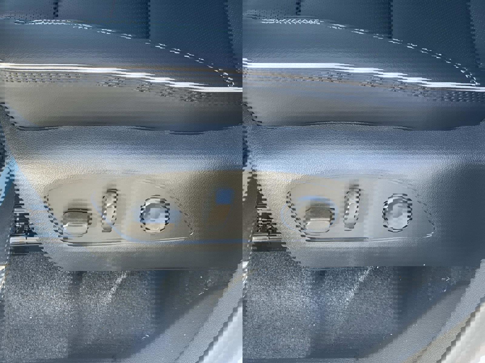 New 2026 GMC Acadia Denali w/ Super Cruise Package image 20