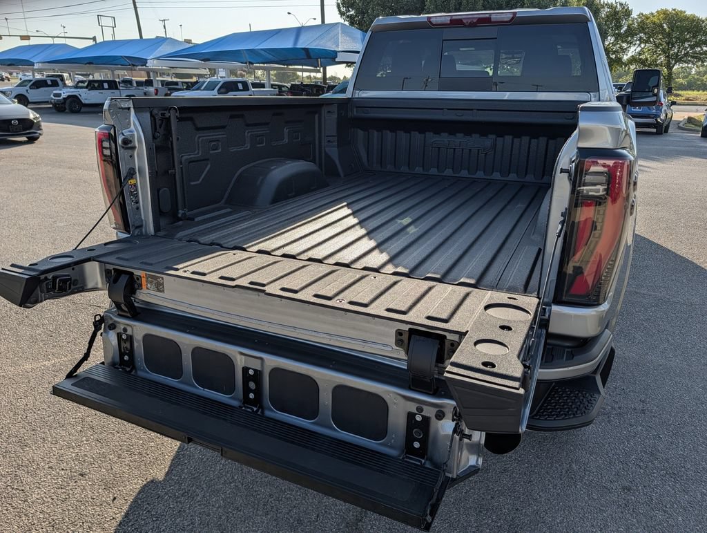Used 2024 GMC Sierra 2500 AT4 w/ AT4 Premium Plus Package AWD/4WD image 30