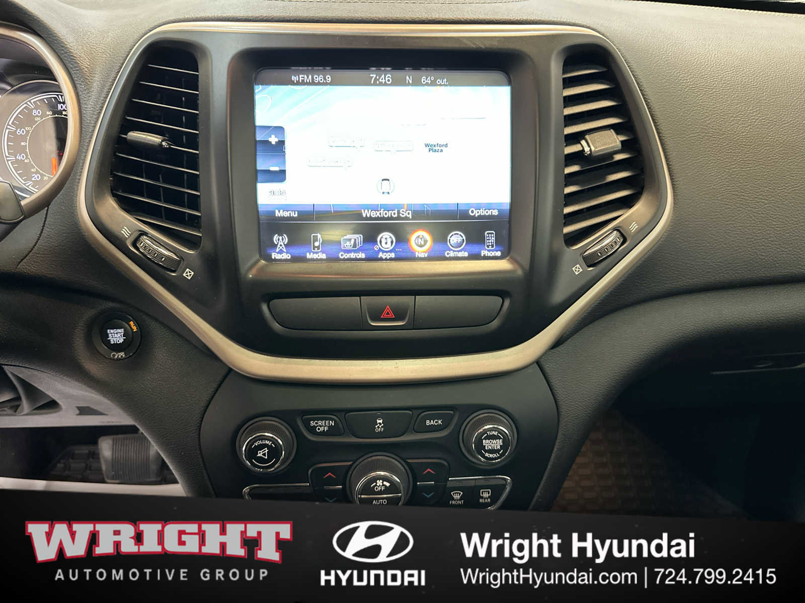 Used 2017 Jeep Cherokee Limited image 25