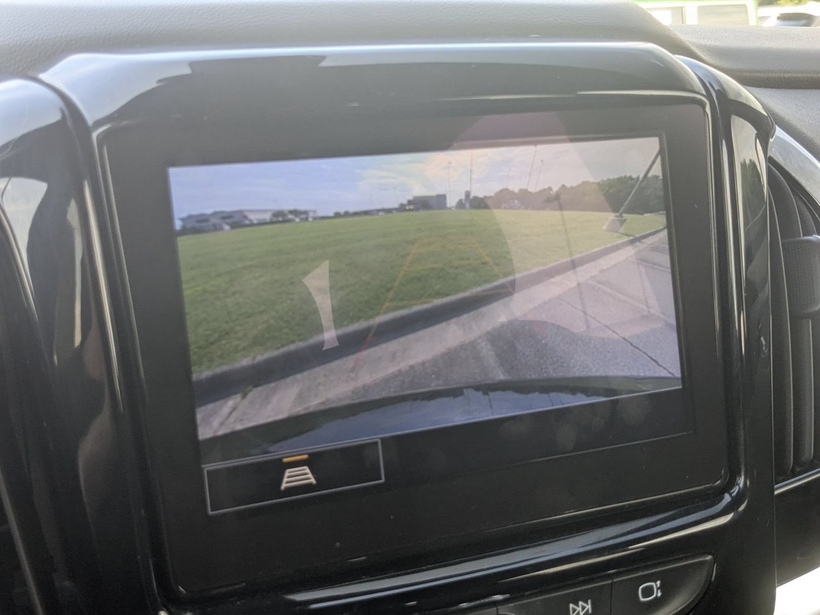 Used 2022 Chevrolet Traverse LT AWD/4WD image 23