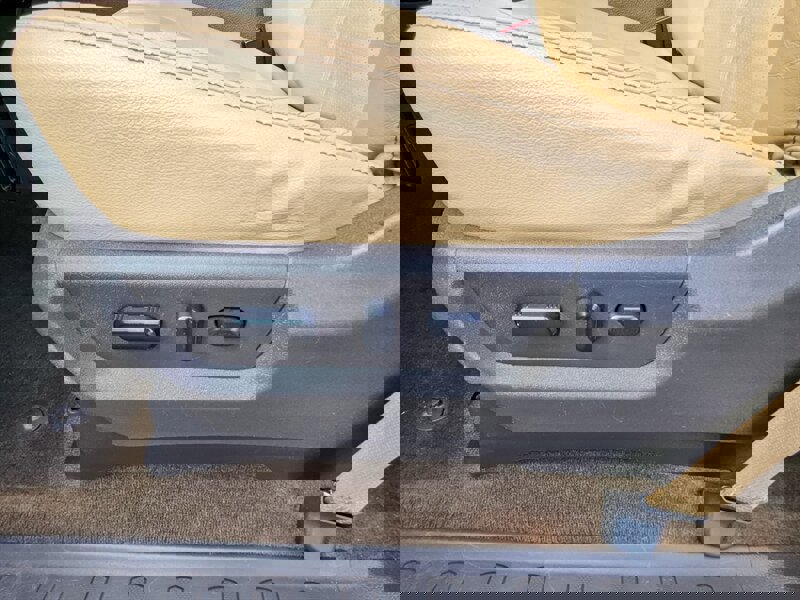 Used 2013 Ford F450 Lariat w/ Lariat Ultimate Pkg image 12