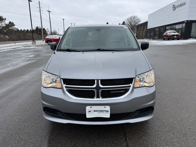 Used 2019 Dodge Grand Caravan SE w/ UConnect Hands-Free Group image 30