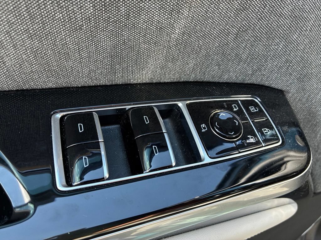 Used 2026 Cadillac Escalade Platinum Sport AWD/4WD image 11
