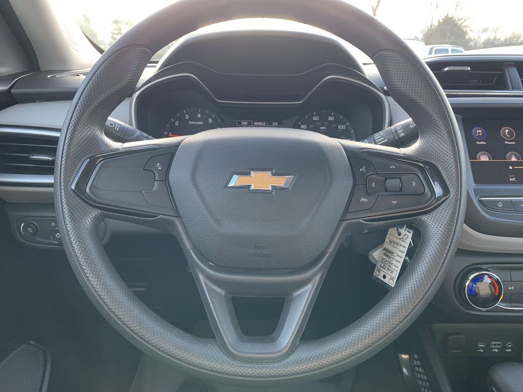 Used 2022 Chevrolet TrailBlazer LS image 11