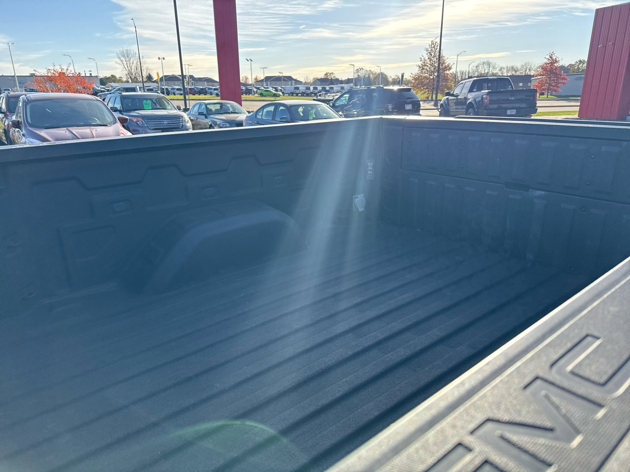 Used 2021 GMC Sierra 1500 AT4 w/ AT4 Value Package image 40