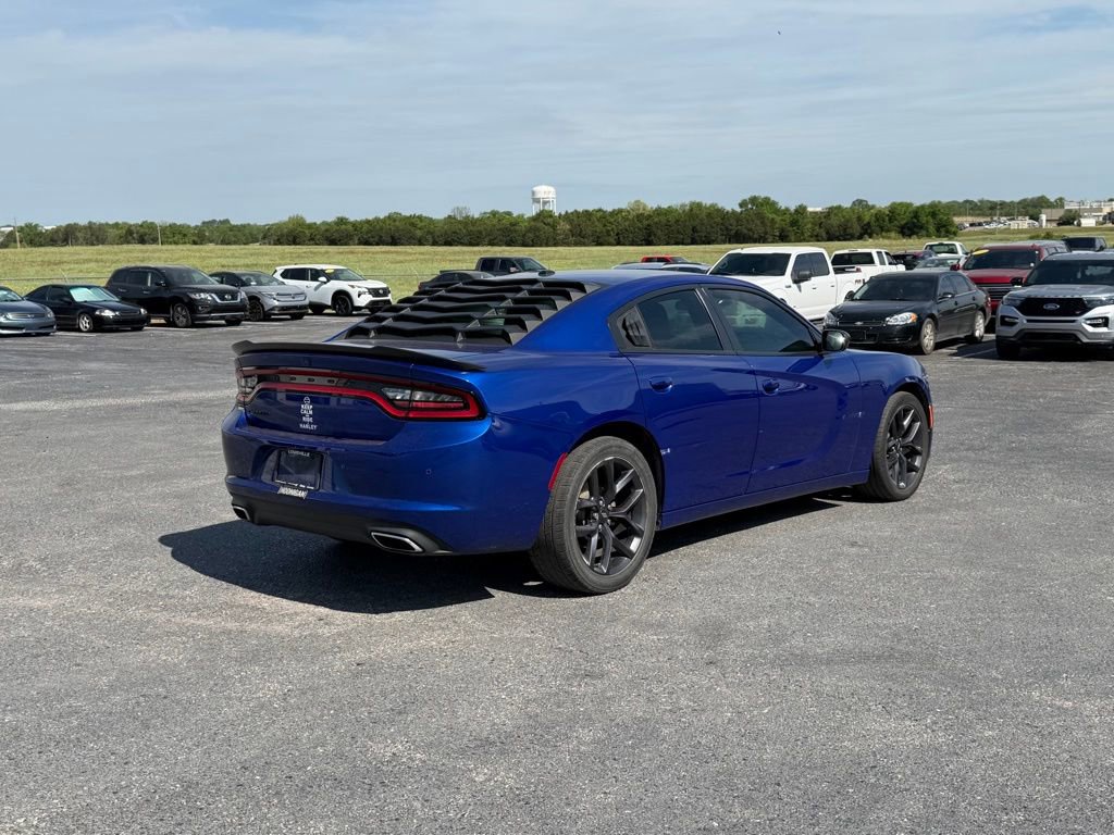 Used 2021 Dodge Charger SXT w/ Blacktop Package RWD image 5