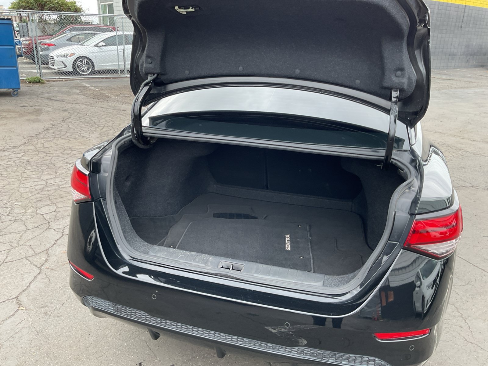 Used 2020 Nissan Sentra S FWD image 26