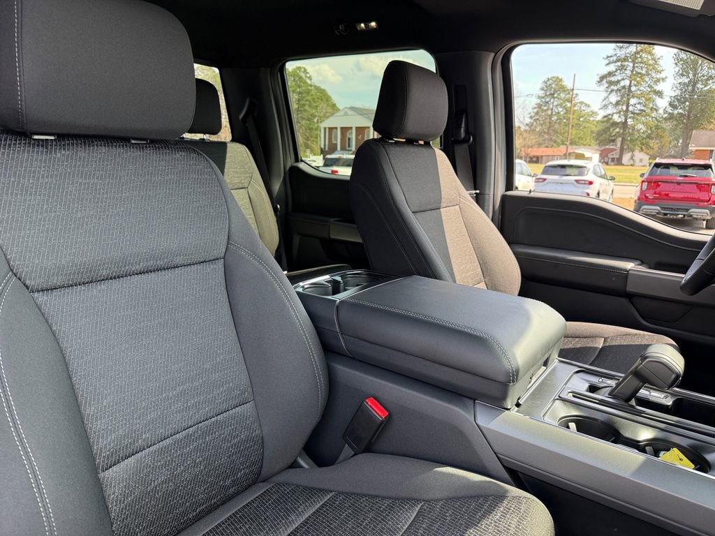 New 2026 Ford F150 XLT w/ Equipment Group 302A MID image 19