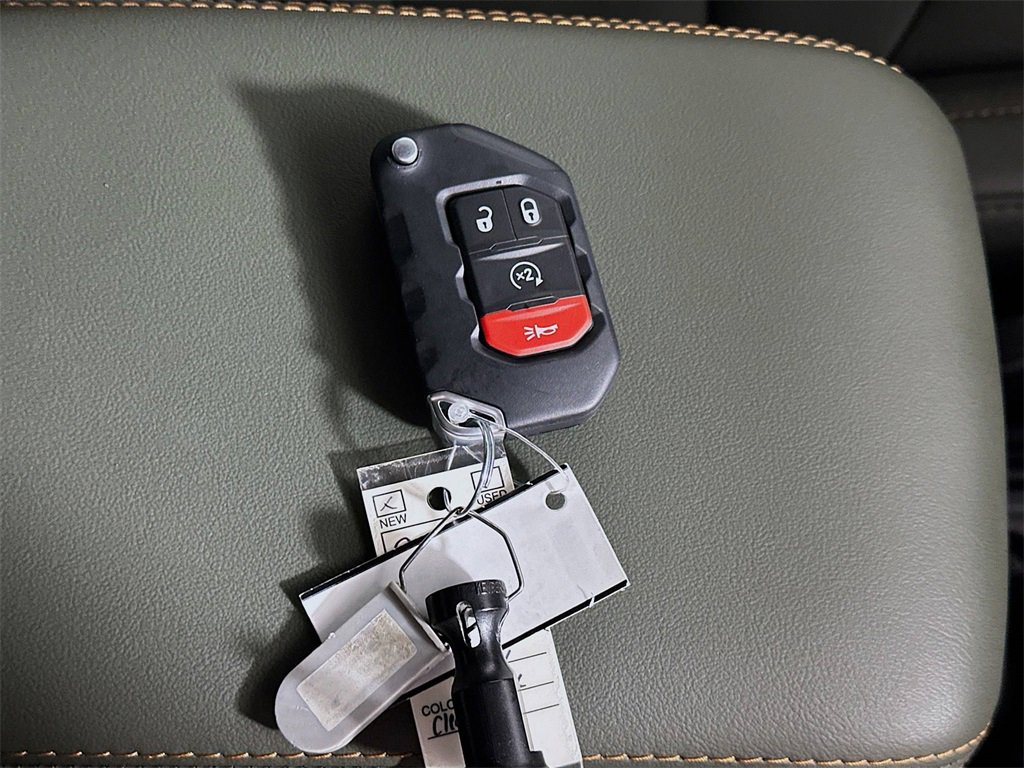 New 2025 Jeep Gladiator Mojave image 20