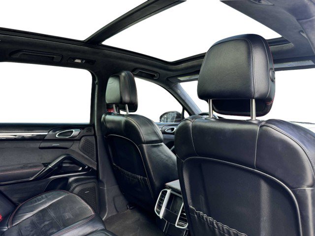 Used 2017 Porsche Cayenne GTS image 48