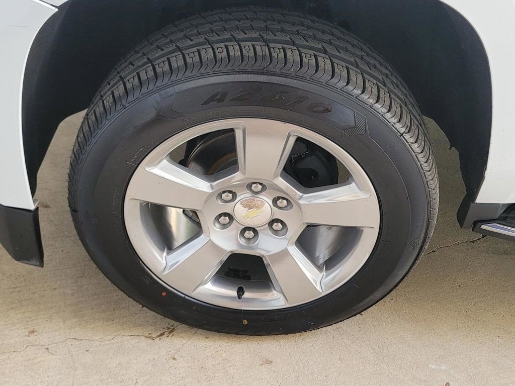 Used 2020 Chevrolet Suburban Premier RWD image 35