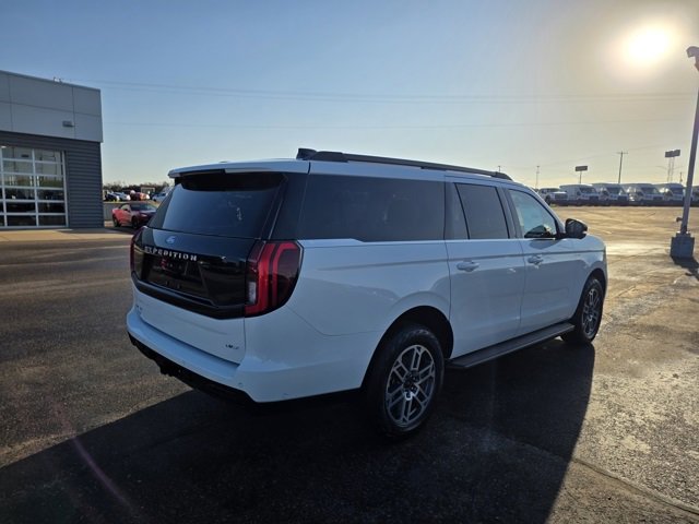 New 2025 Ford Expedition Max Active image 7