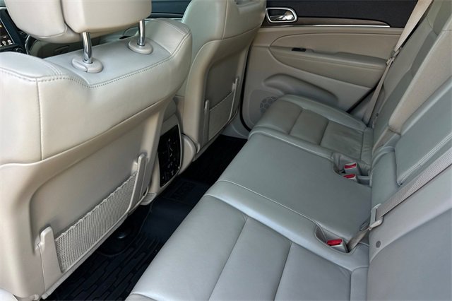 Used 2018 Jeep Grand Cherokee Limited w/ Trailer Tow Group IV image 13