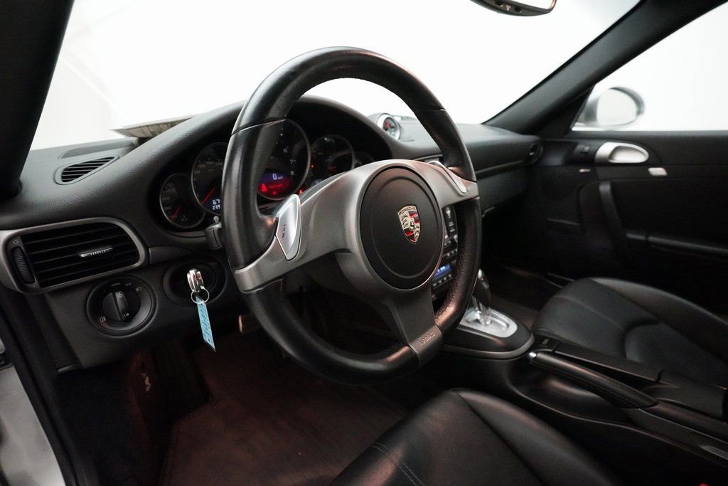 Used 2010 Porsche 911 Carrera image 17