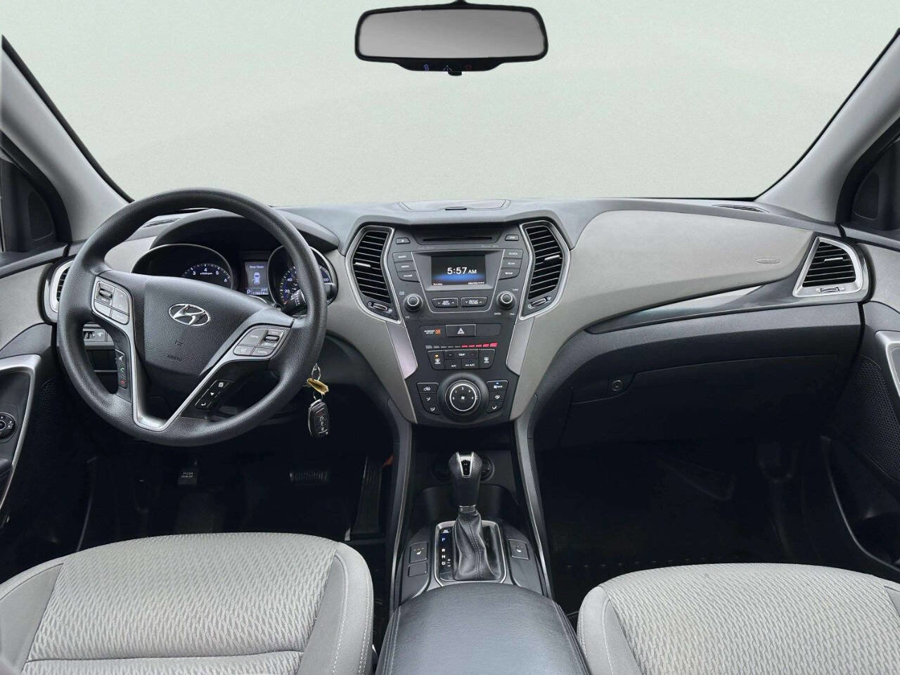 Used 2016 Hyundai Santa Fe SE AWD/4WD image 35