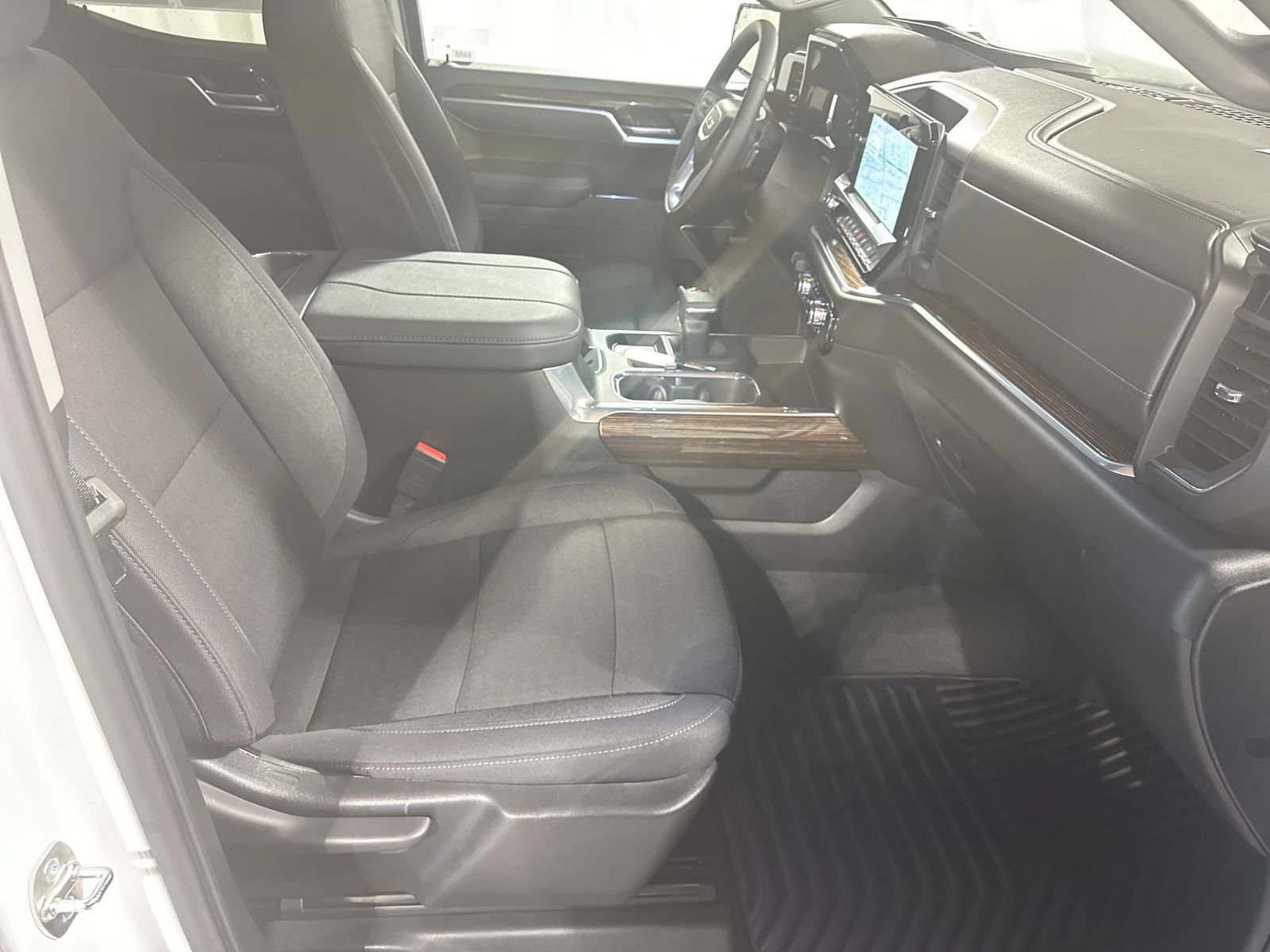 Used 2026 GMC Sierra 1500 Elevation w/ Preferred Package AWD/4WD image 29