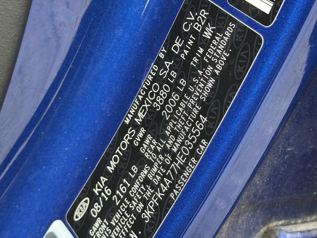 Used 2017 Kia Forte LX image 11