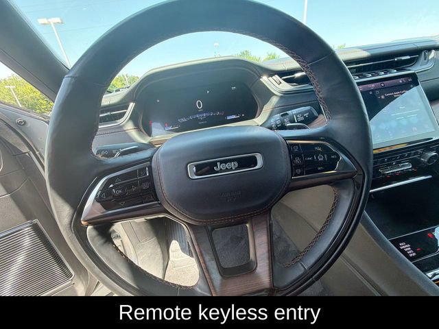 Used 2021 Jeep Grand Cherokee L Summit w/ Luxury Tech Group V AWD/4WD image 22