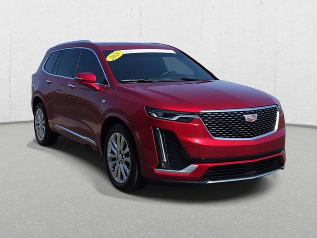 Certified 2025 Cadillac XT6 Premium Luxury w/ Technology Package AWD/4WD image 3