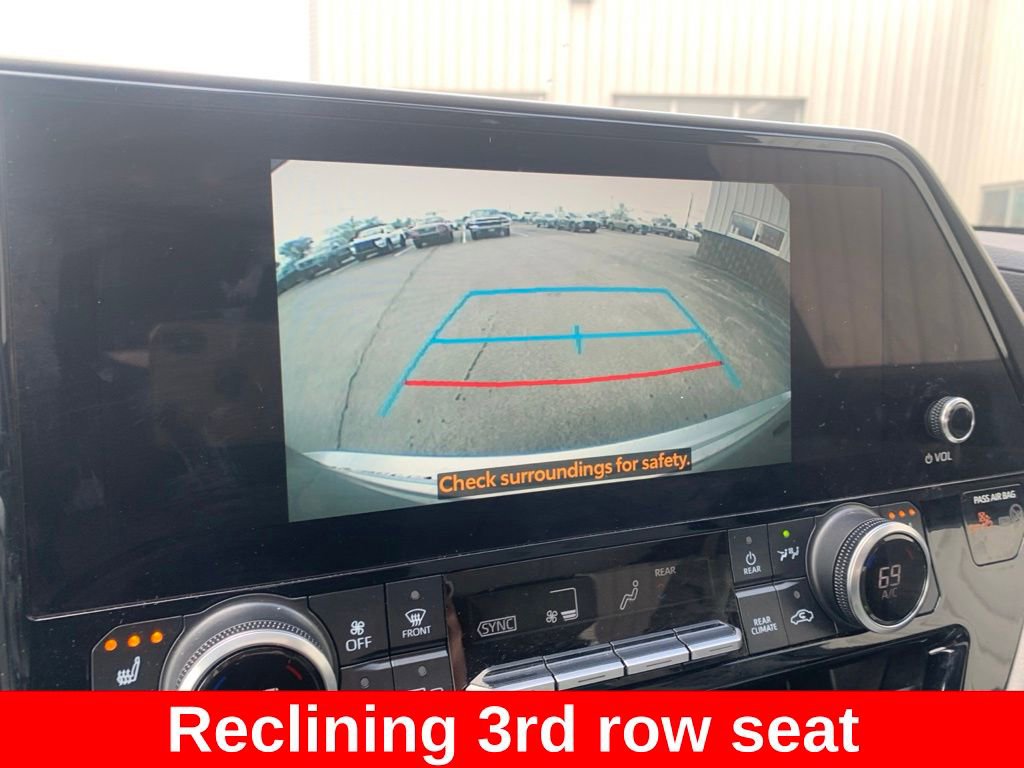 Used 2023 Toyota Highlander XLE AWD/4WD image 22
