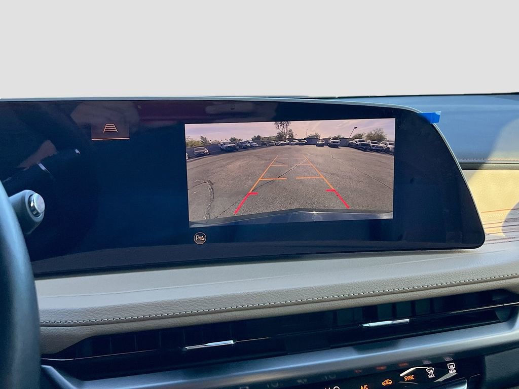 Used 2024 Cadillac XT4 Premium Luxury w/ Cold Weather Package FWD image 13