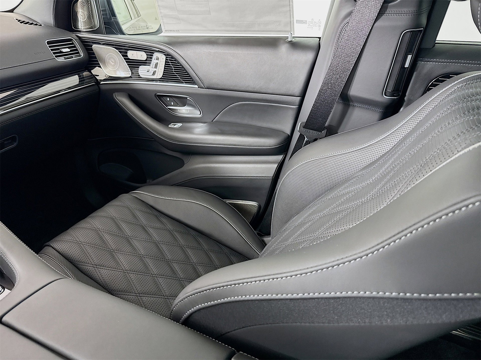 New 2026 Mercedes-Benz Maybach GLS 600 4MATIC image 26