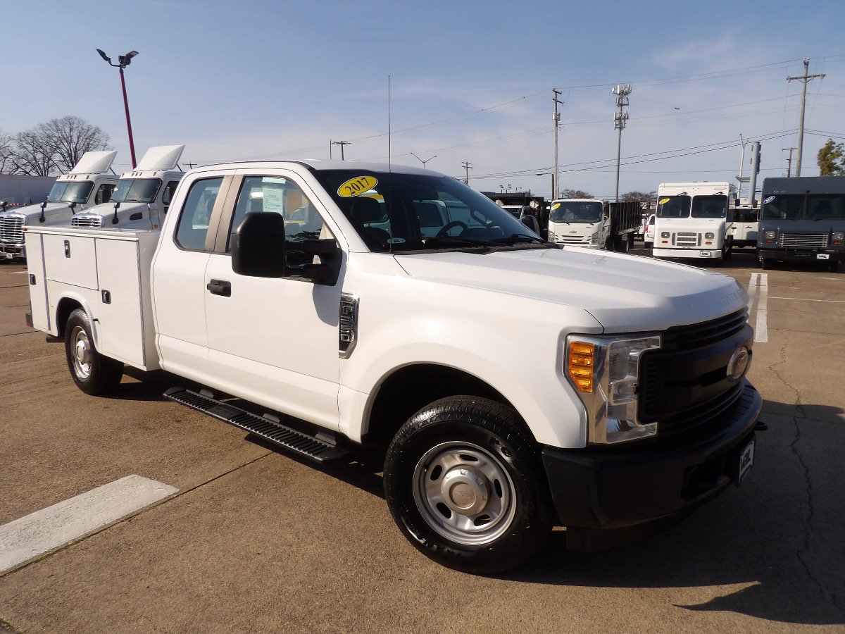 Used 2017 Ford F250 XL RWD image 1
