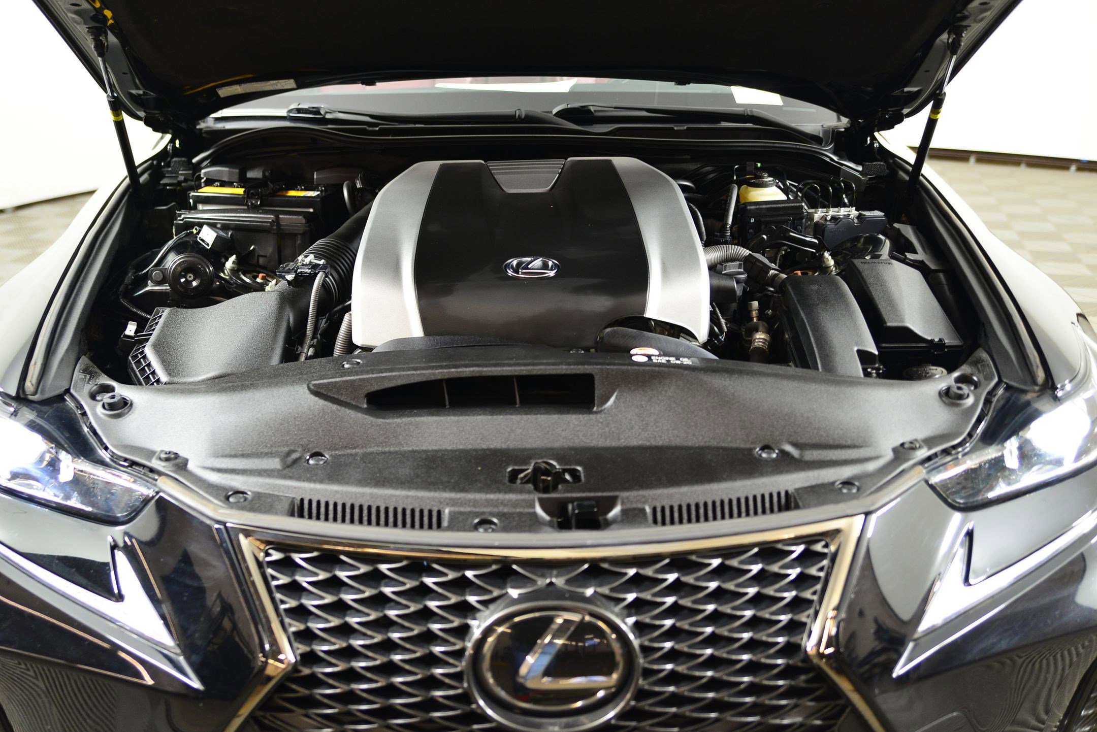 Used 2019 Lexus IS 300 AWD image 18