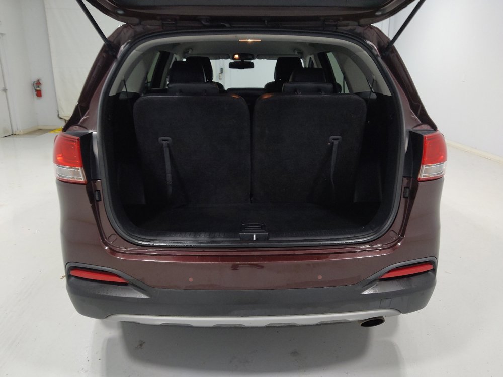 Used 2016 Kia Sorento EX image 29