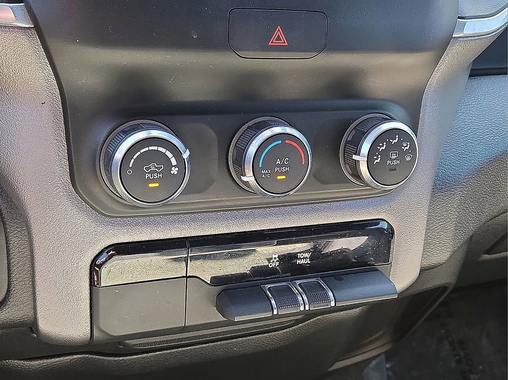 Used 2023 RAM 1500 Lone Star image 28