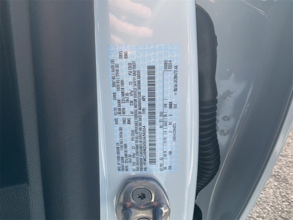 New 2025 Ford Escape ST-Line w/ Equipment Group 301A image 18