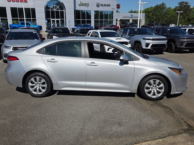 Used 2023 Toyota Corolla LE FWD image 13